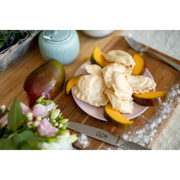 Pierogi z serem i mango