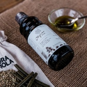 Oleje zimnotłoczone wychodzą z kuchni, czyli olejowa pielęgnacja!